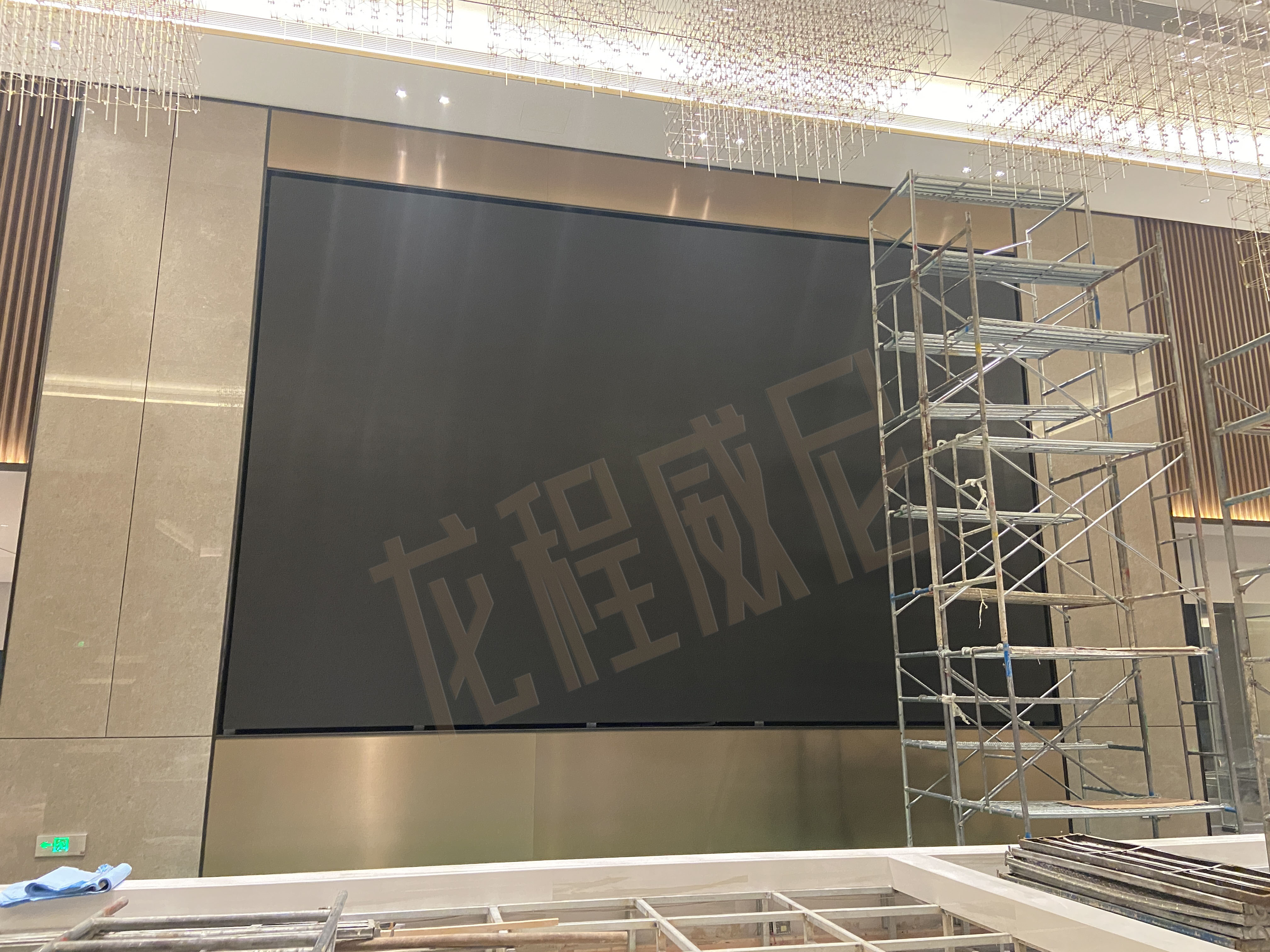 室內(nèi)全彩LED顯示屏 室內(nèi)全彩LED顯示屏