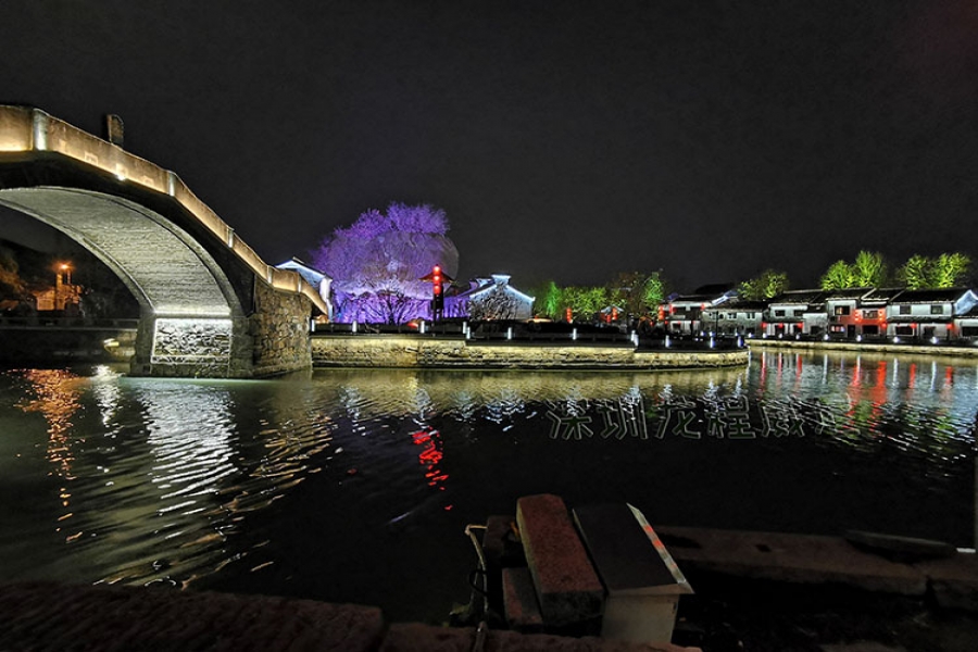 無錫清名橋古運(yùn)河景區(qū)燈光秀